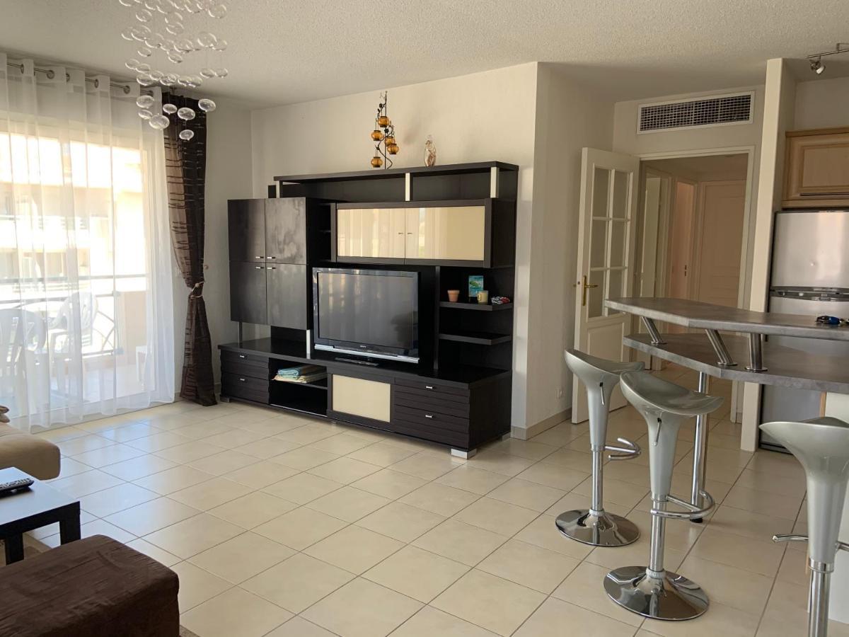 Port Frejus - Le Romanee - Appartement Vue Mer - 2 Chambres Εξωτερικό φωτογραφία